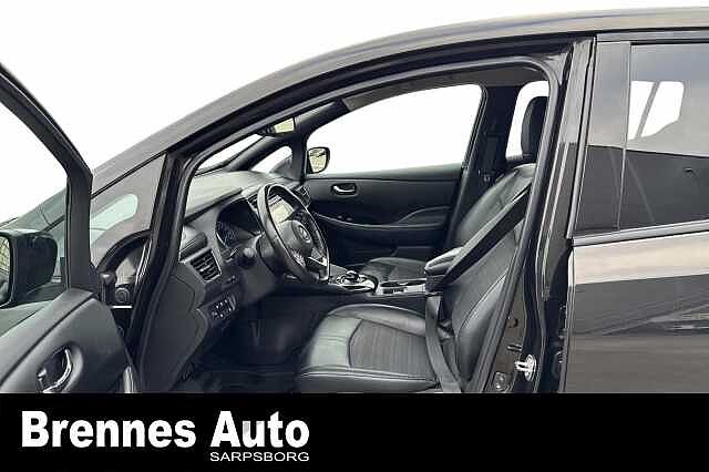 Nissan Leaf /360 Kamera/App/ Rattvarme/++