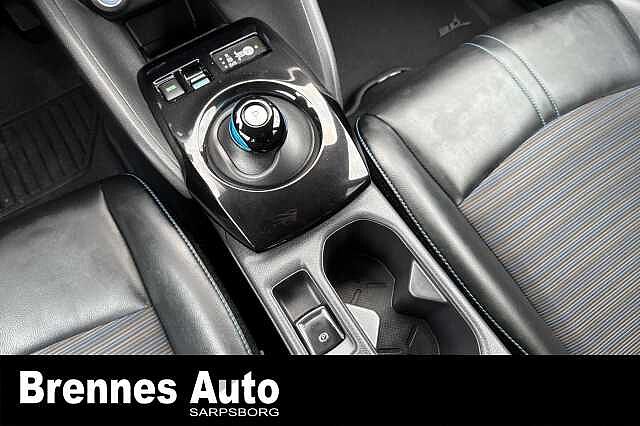 Nissan Leaf /360 Kamera/App/ Rattvarme/++